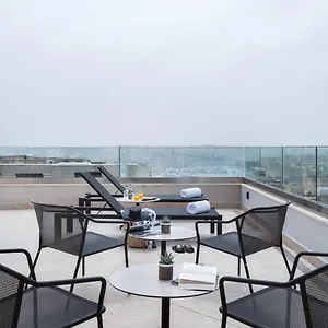  Hotel One One Two Malta